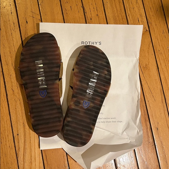 Rothy’s Twist Slide - Picture 4 of 4